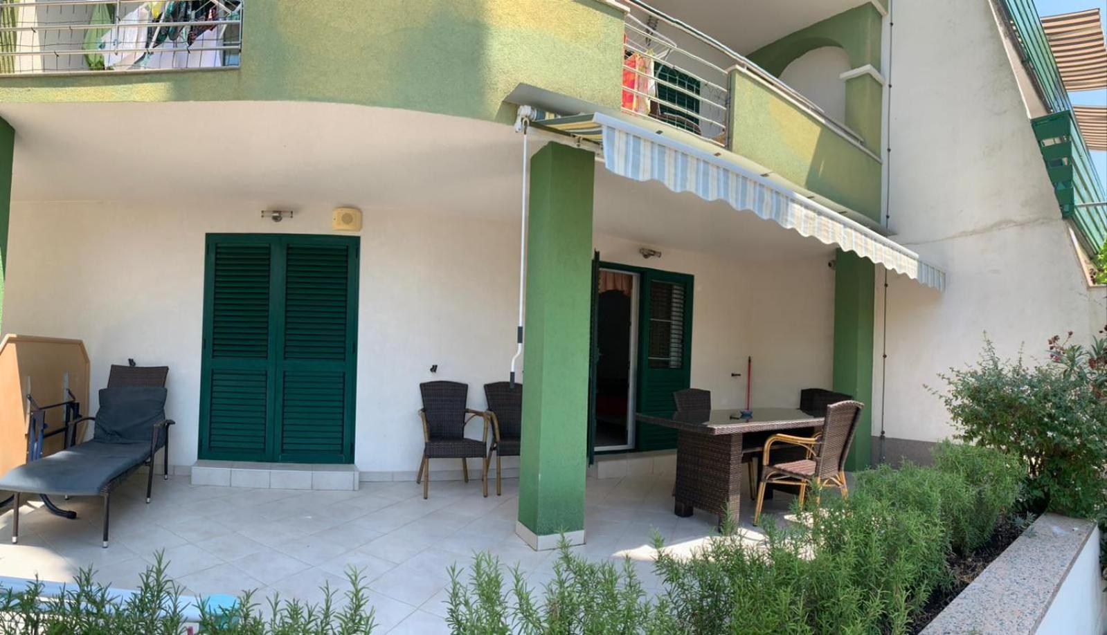 Vila Smirna Sveti Filip i Jakov Luaran gambar