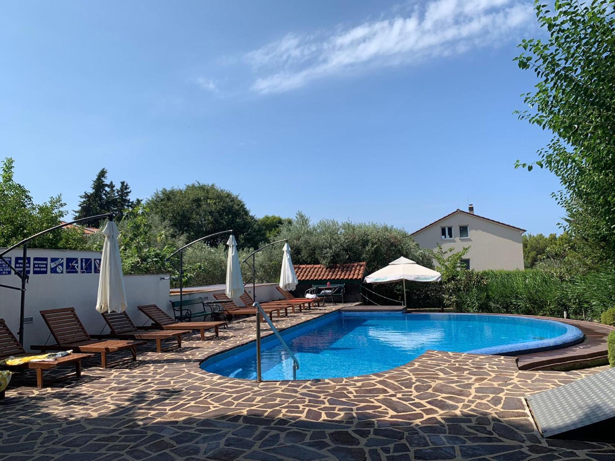 Vila Smirna Sveti Filip i Jakov Luaran gambar