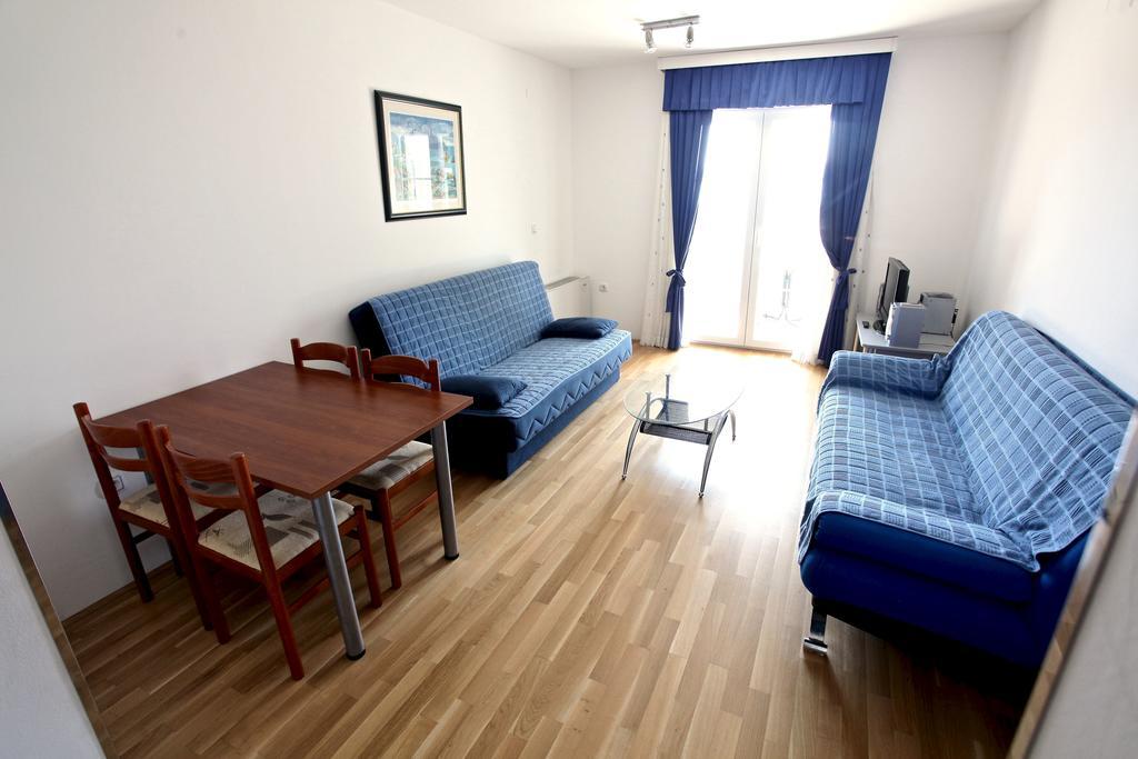 Vila Smirna Sveti Filip i Jakov Bilik gambar